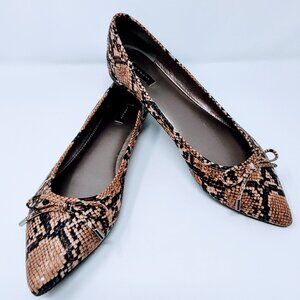 Women's Array Brown and Tan Snakeskin Print  Pointed Toe Flats, Bows in Size 11M